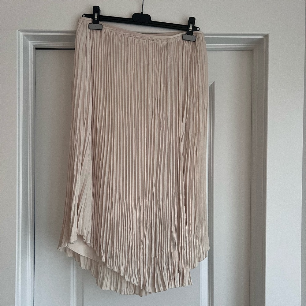 Vince Pleated Midi Skirt